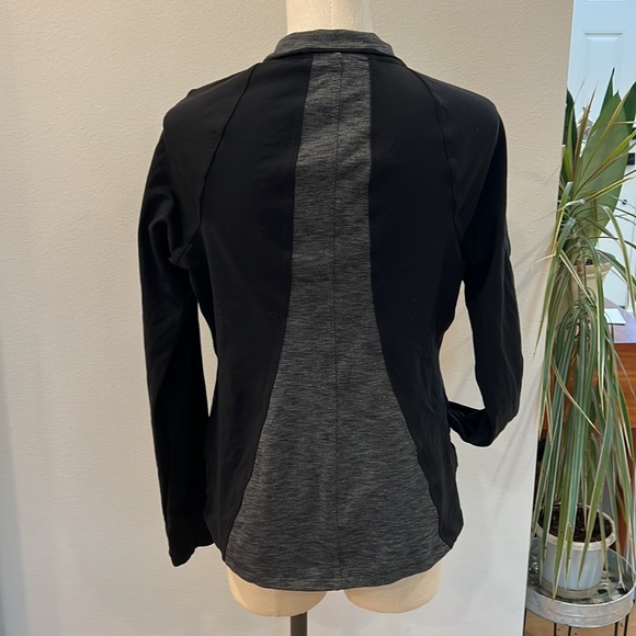 Zip up Athleta sweatshirt/jacket. - Picture 4 of 5